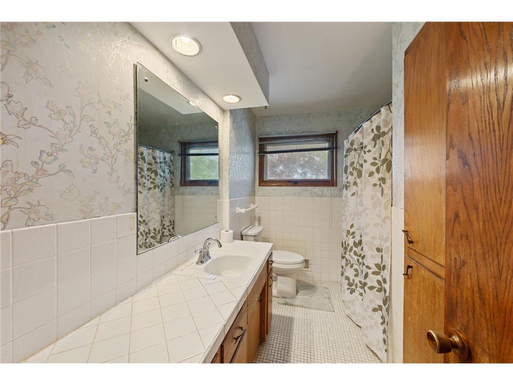 1422 Kent Street Saint Paul MN 55117 7097638 image12