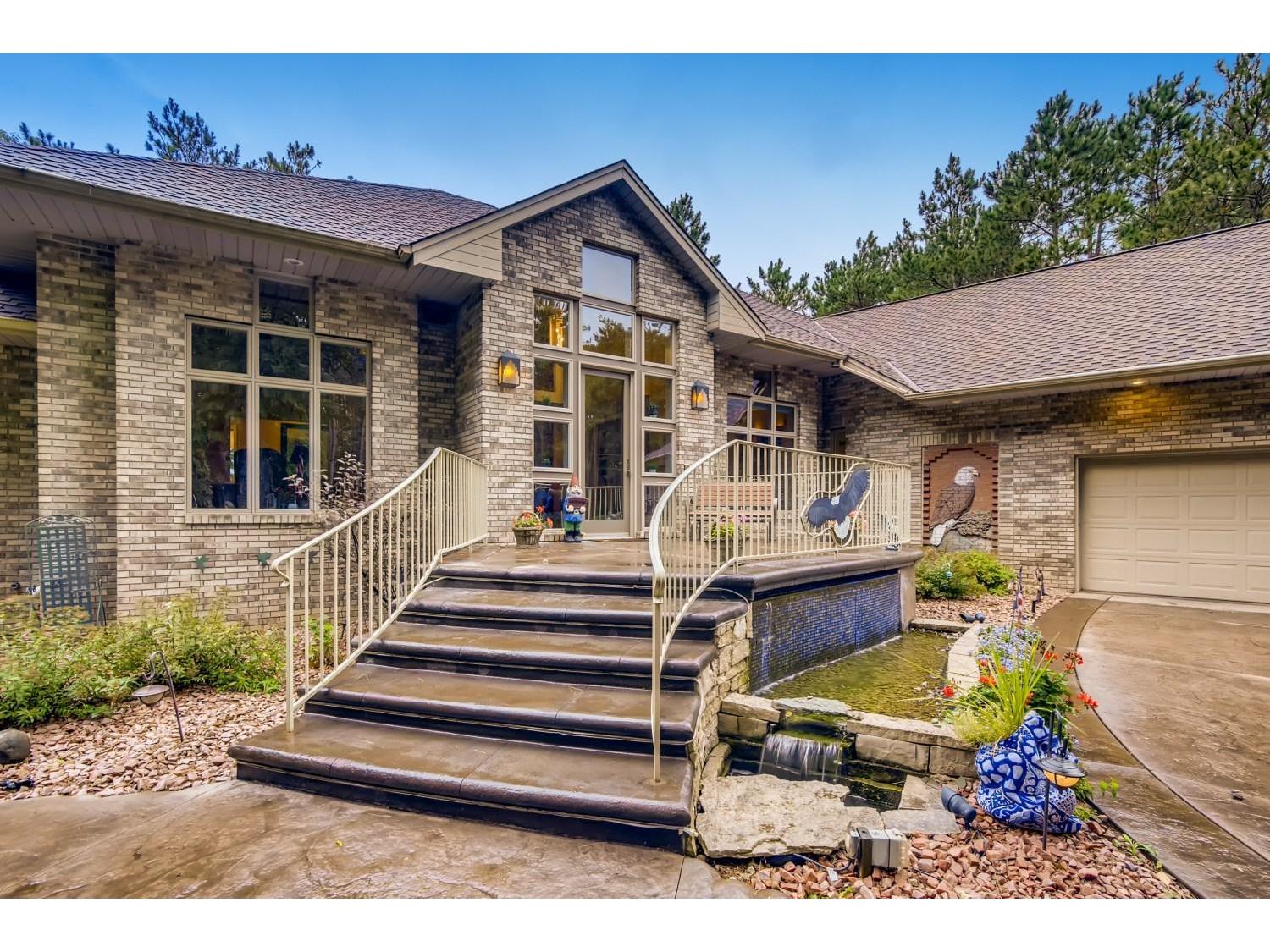 1422 Main Street, Houlton, WI, 54082 MLS 5649203 Edina Realty