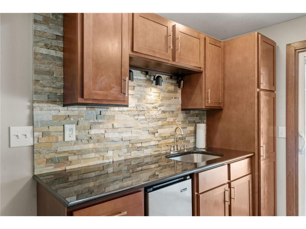 14221 11th Avenue S Burnsville MN 55337 - Alimagnet 7075164 image21