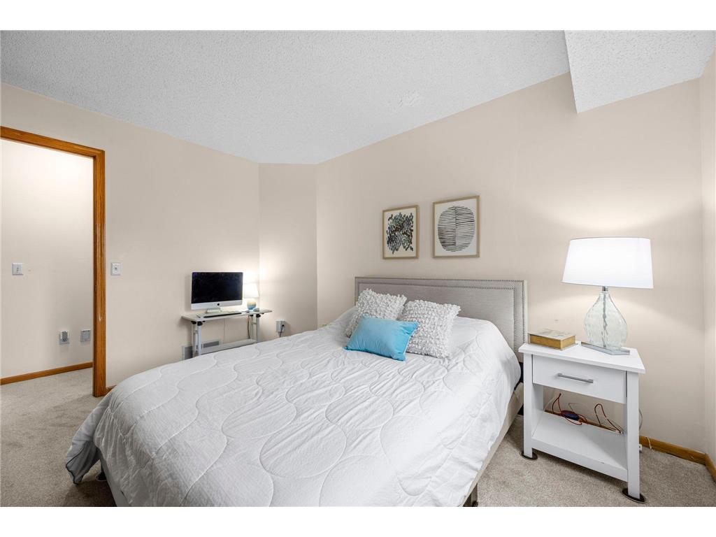 14227 Glencove Trail Apple Valley MN 55124 7056207 image22