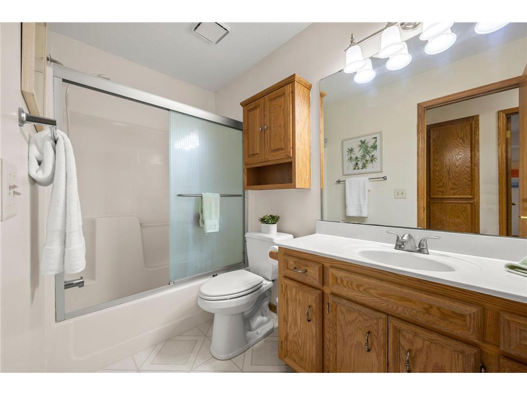 14227 Glencove Trail Apple Valley MN 55124 7056207 image23
