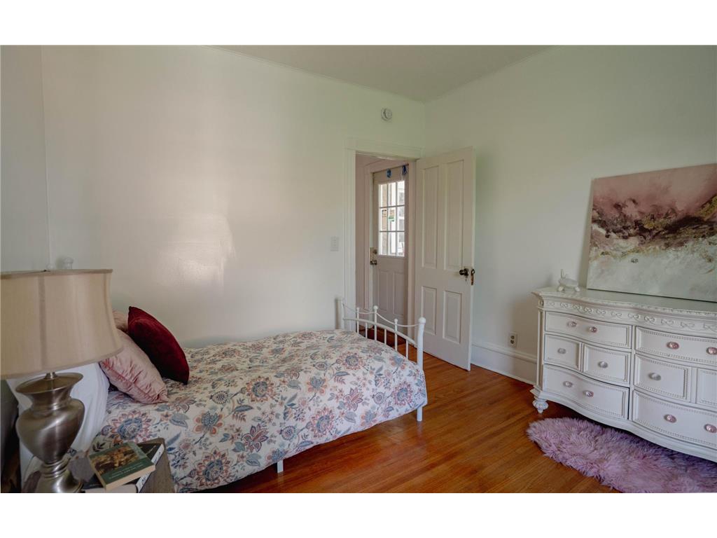 1423 Penn Avenue N Minneapolis MN 55411 7035415 image11