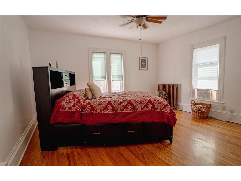 1423 Penn Avenue N Minneapolis MN 55411 7035415 image14