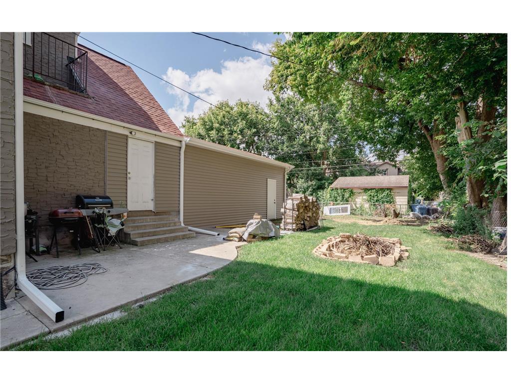 1423 Penn Avenue N Minneapolis MN 55411 7035415 image19