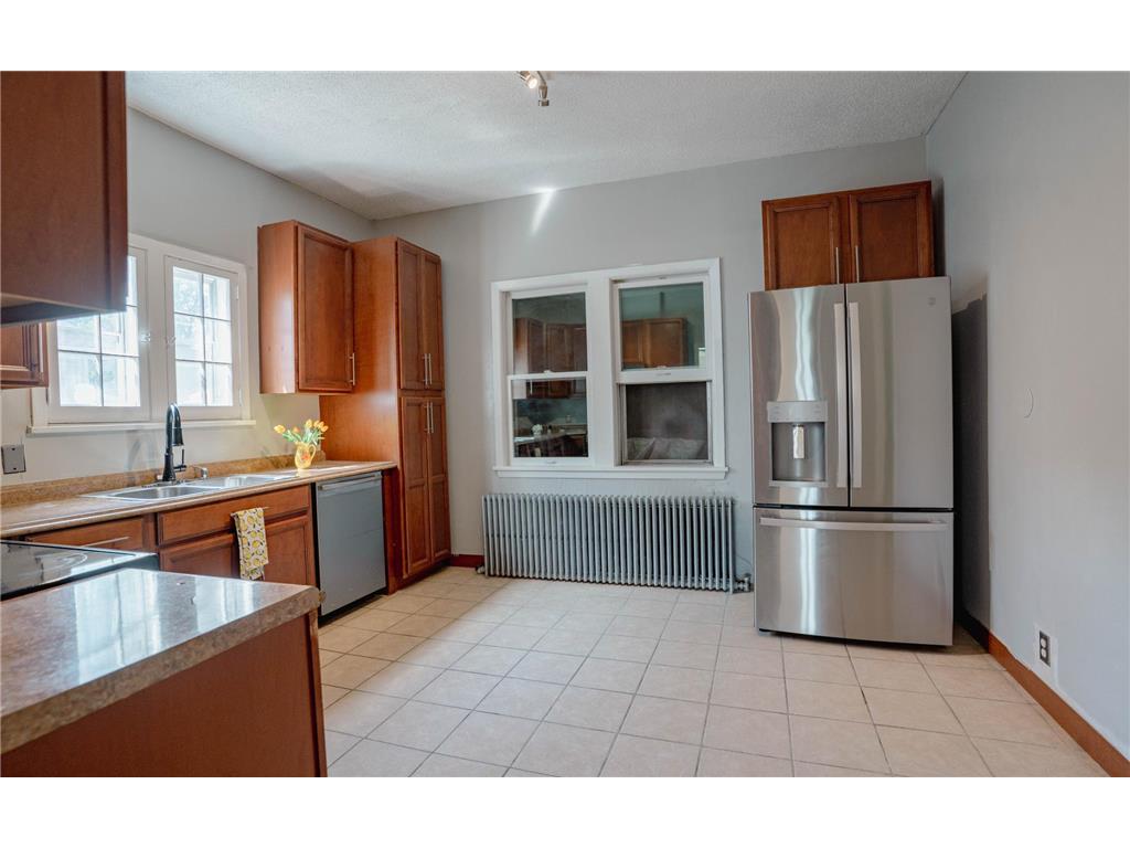 1423 Penn Avenue N Minneapolis MN 55411 7035415 image9