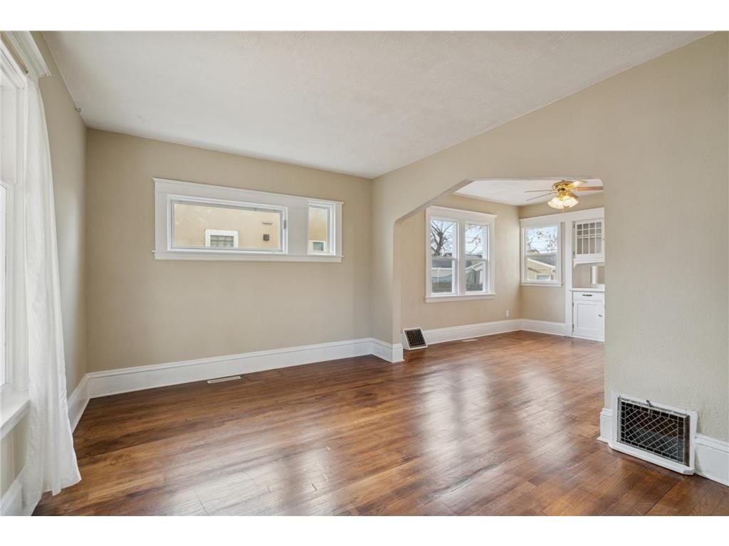 1423 Upton Avenue N Minneapolis MN 55411 6820931 image13