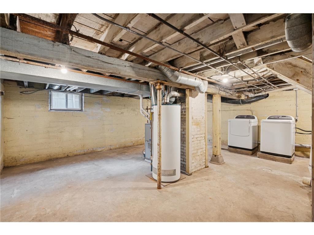 1423 Upton Avenue N Minneapolis MN 55411 6820931 image25