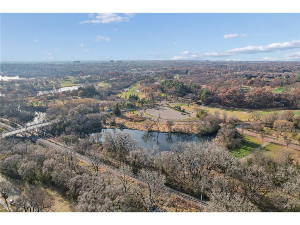 1423 Upton Avenue N Minneapolis MN 55411 6820931 image36