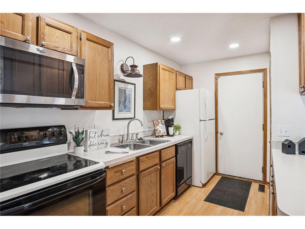 14230 44th Place N #2 Plymouth MN 55446 6789156 image12