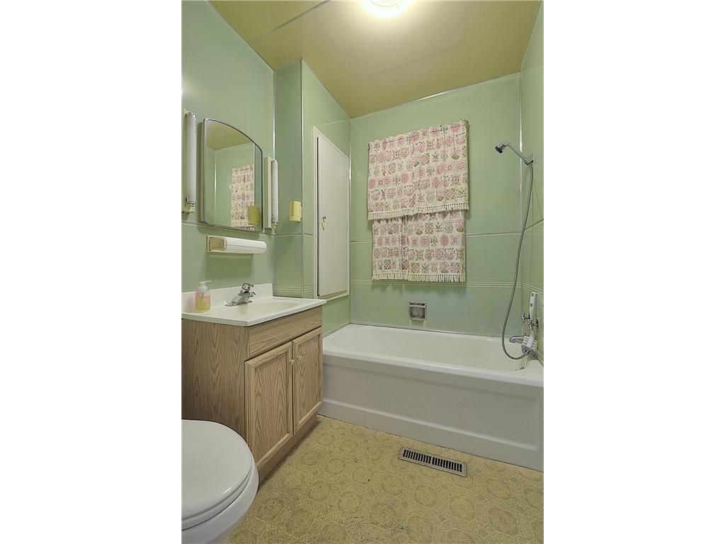 14231 60th Street N Oak Park Heights MN 55082 6810180 image22