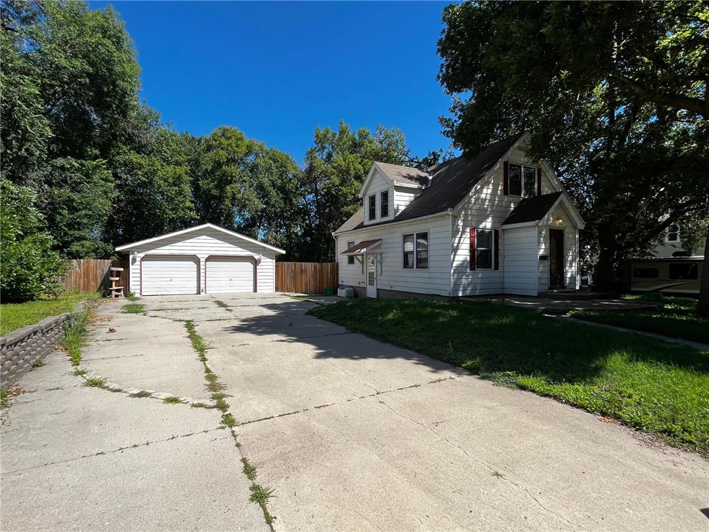 1424 Gorton Avenue NW Willmar MN 56201 6416664 image1