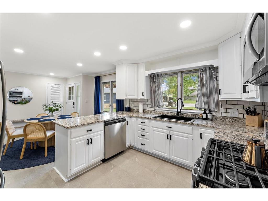 1424 Vista Lane Willmar MN 56201 7027638 image3
