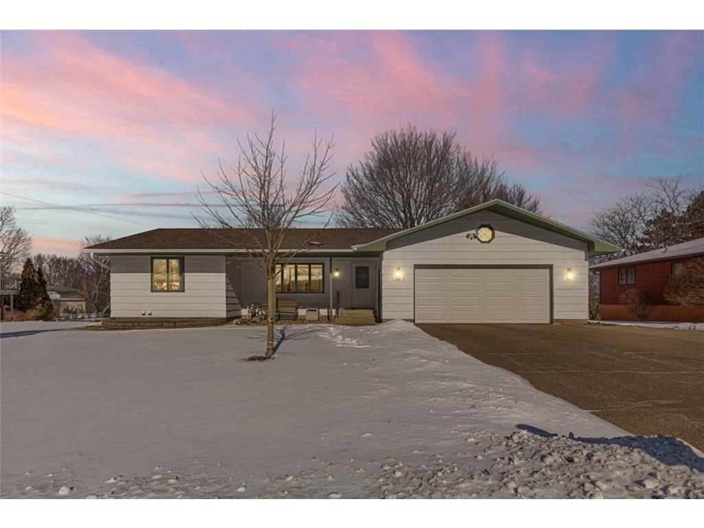 1424 Wellington Crescent Faribault MN 55021 6673678 image1