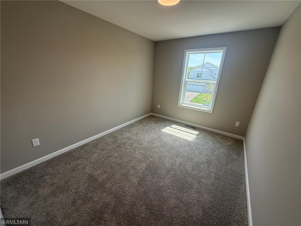1425 192nd Avenue NE East Bethel MN 55011 7044719 image17