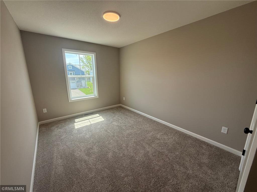 1425 192nd Avenue NE East Bethel MN 55011 7044719 image18