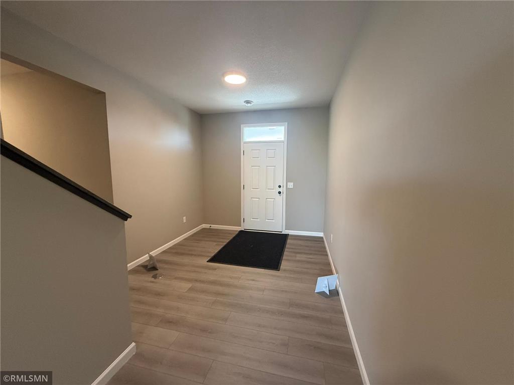 1425 192nd Avenue NE East Bethel MN 55011 7044719 image3