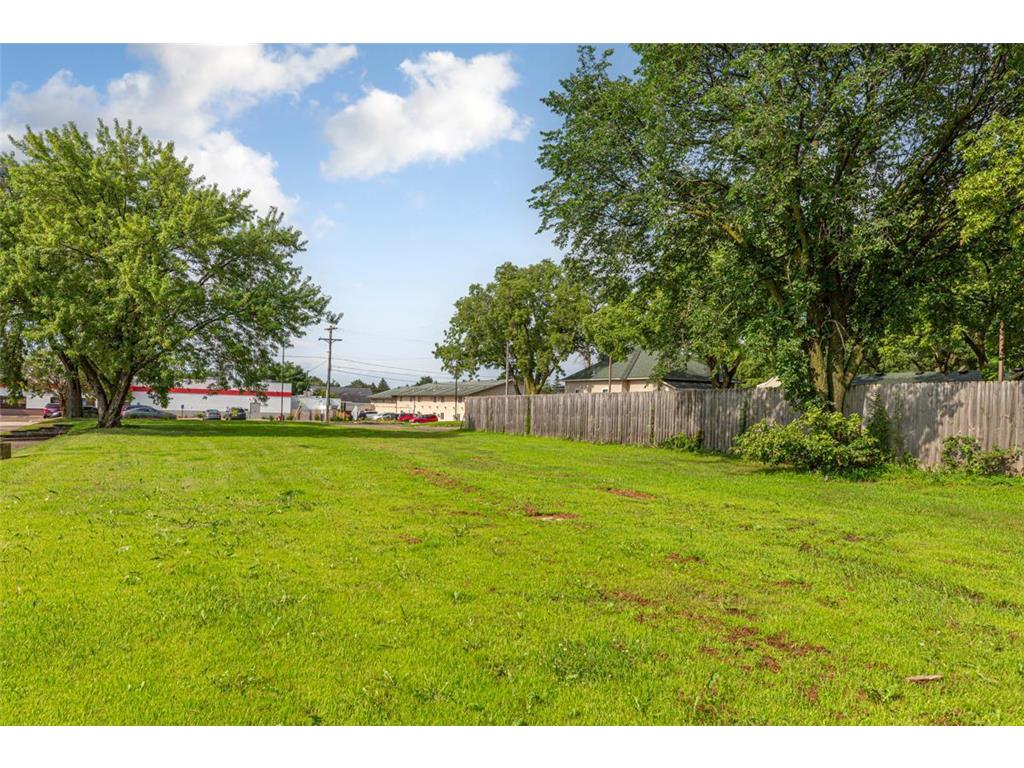 1425 4th Street NW Faribault MN 55021 7022100 image1