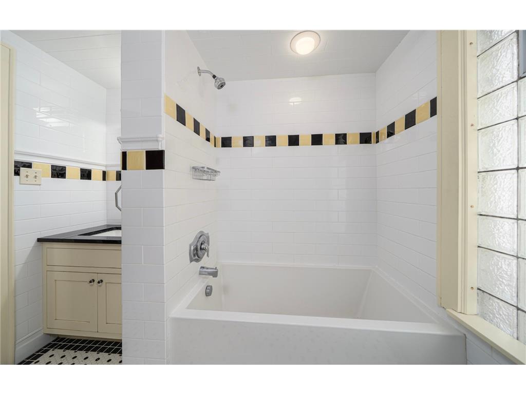 1425 Como Avenue Saint Paul MN 55108 7098271 image21