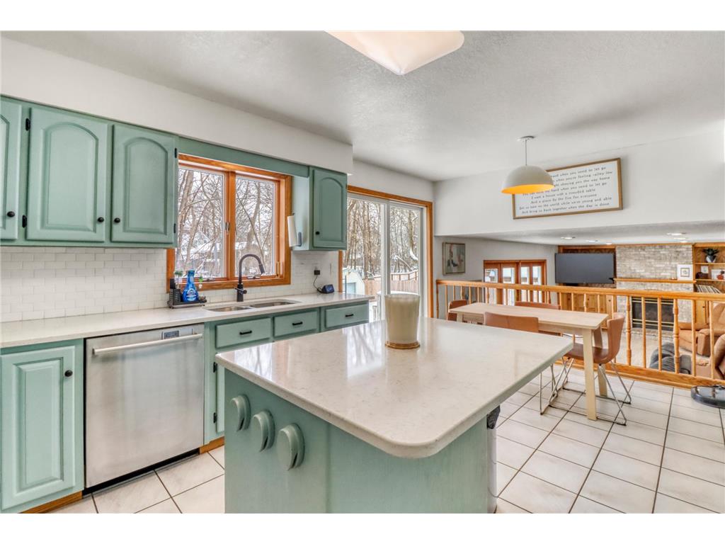 1425 Long Avenue Detroit Lakes MN 56501 7006286 image16