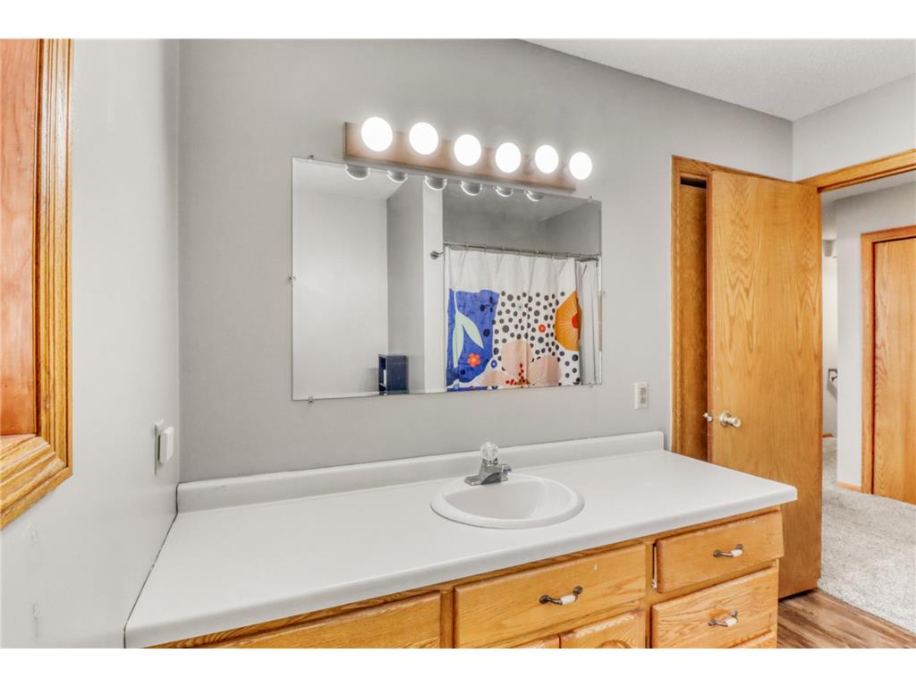 1425 Long Avenue Detroit Lakes MN 56501 7006286 image25