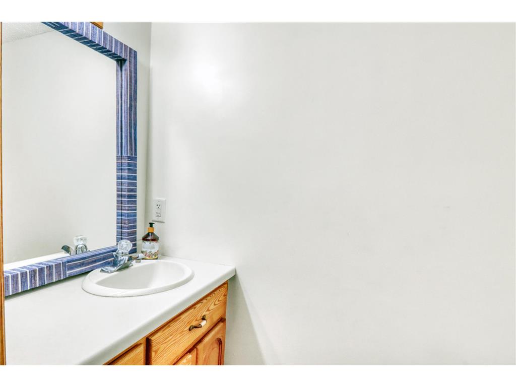 1425 Long Avenue Detroit Lakes MN 56501 7006286 image39