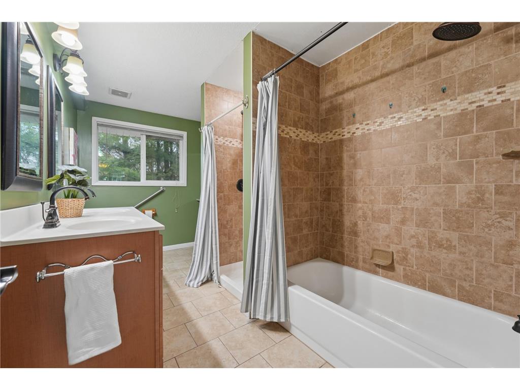 1425 Orkla Drive Golden Valley MN 55427 7045357 image15