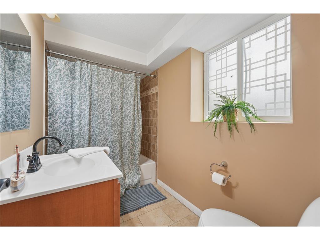 1425 Orkla Drive Golden Valley MN 55427 7045357 image20