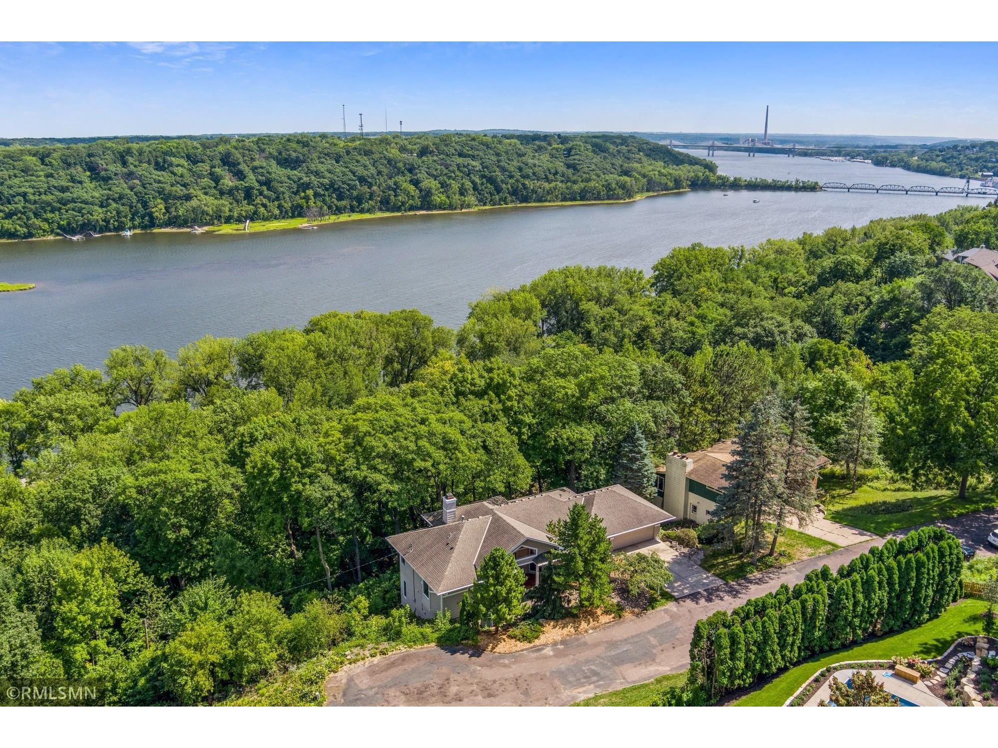 1425 Riverview Drive, Stillwater, MN, 55082 MLS 6084806 Edina Realty