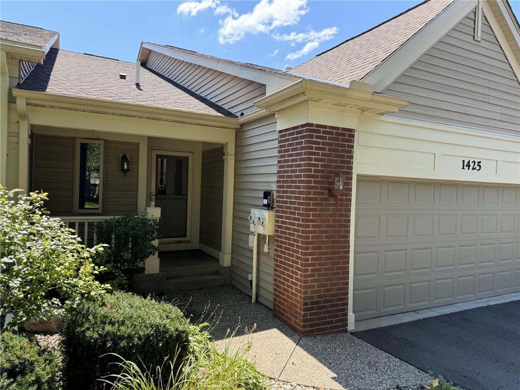 1425 Summit Shores Drive Burnsville MN 55306 - Earley 6581968 image1