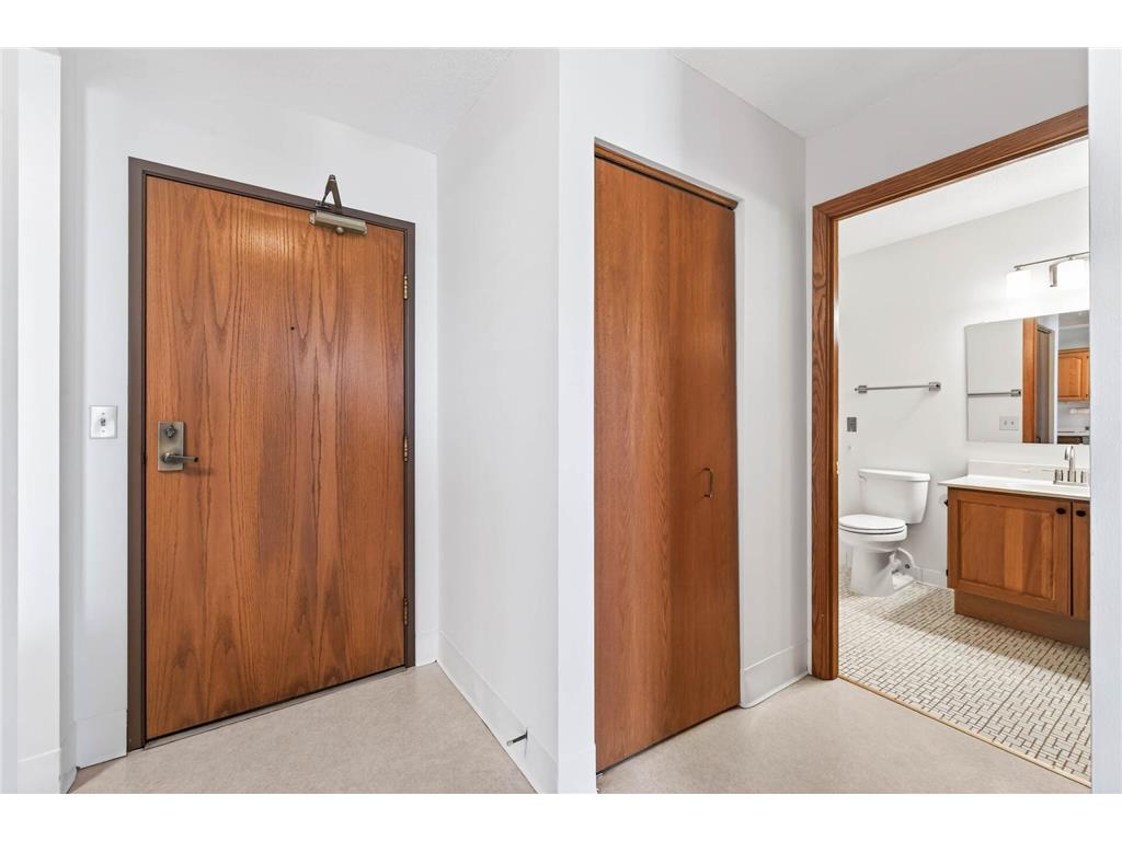 1425 W 28th Street #303 Minneapolis MN 55408 6822010 image17