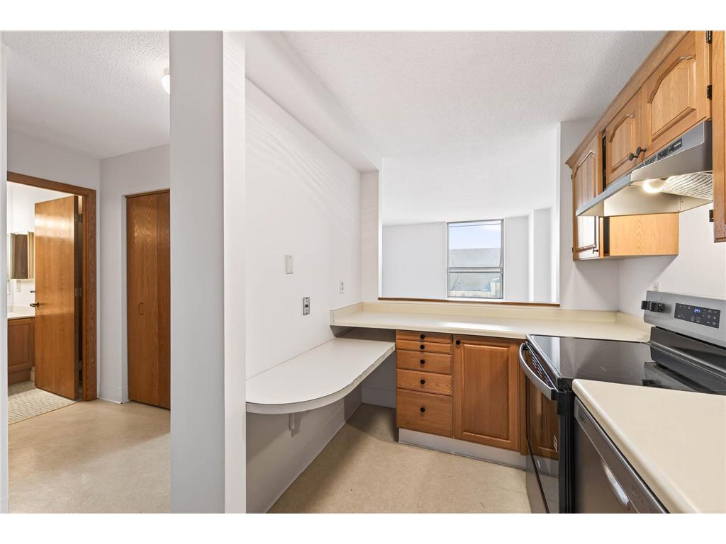 1425 W 28th Street #303 Minneapolis MN 55408 6822010 image5