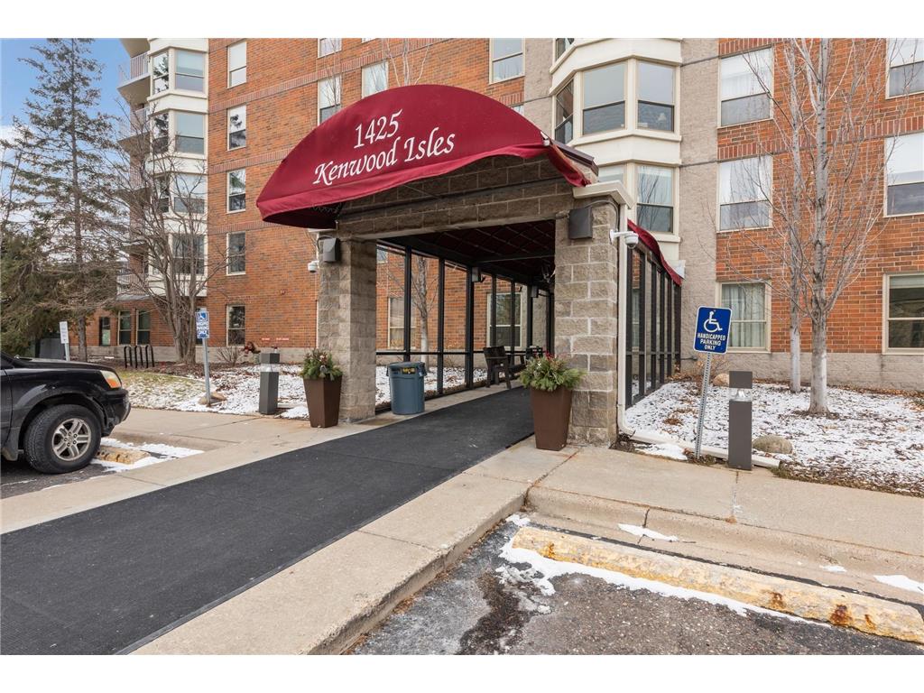 1425 W 28th Street #405 Minneapolis MN 55408 6476103 image1