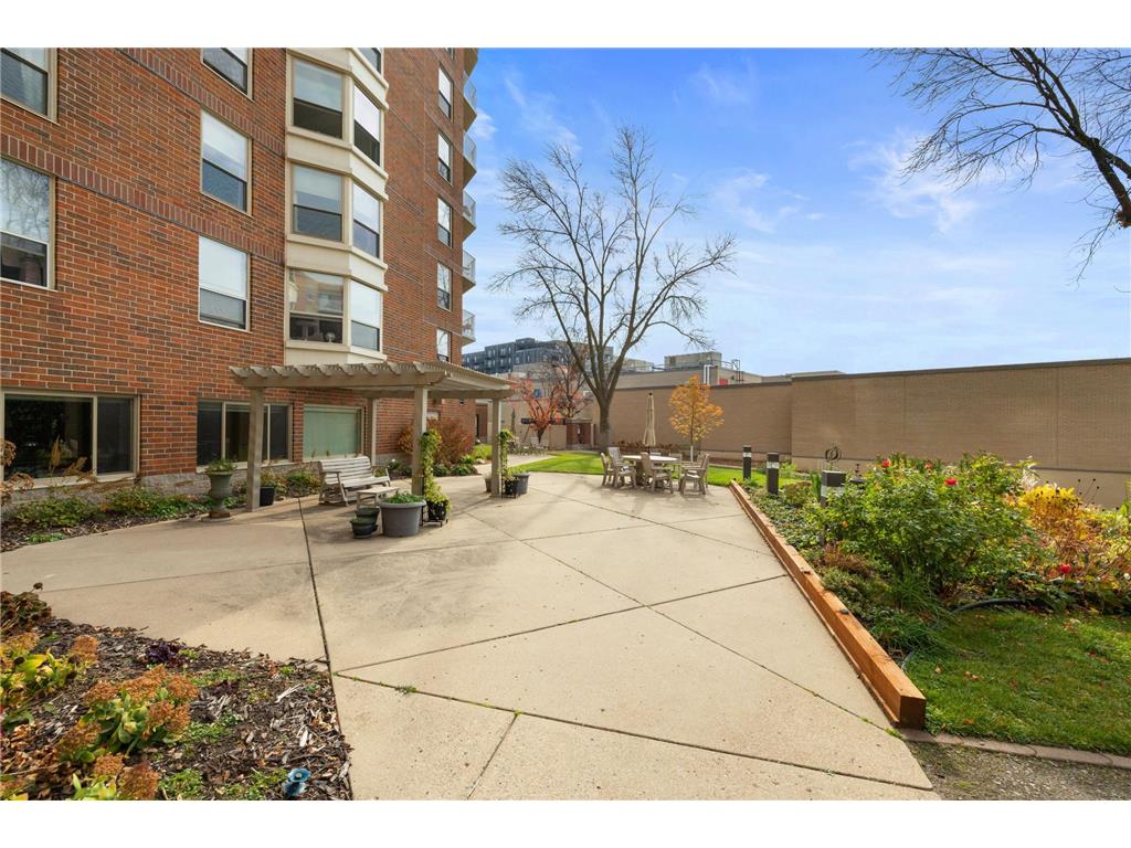 1425 W 28th Street W #218 Minneapolis MN 55408 7061553 image1