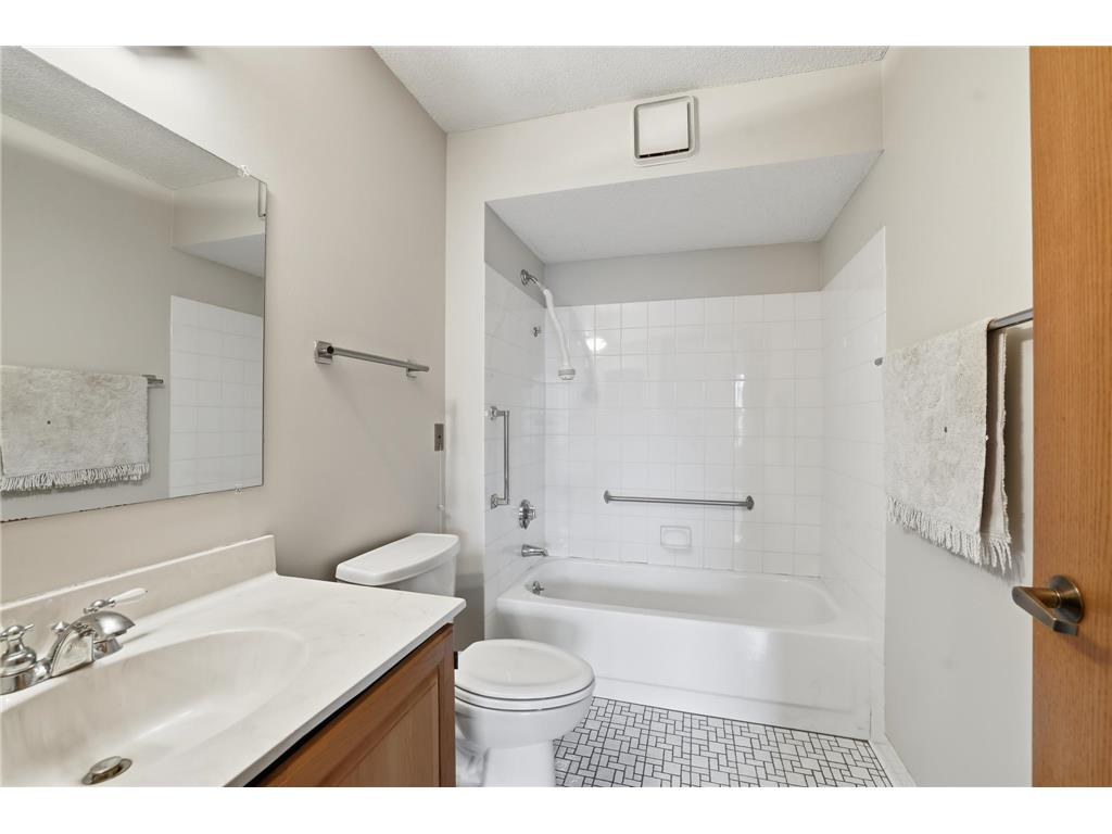 1425 W 28th Street W #218 Minneapolis MN 55408 7061553 image10