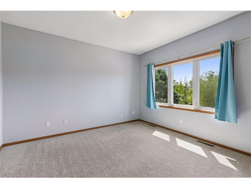 14255 Footbridge Way Apple Valley MN 55124 6782043 image25