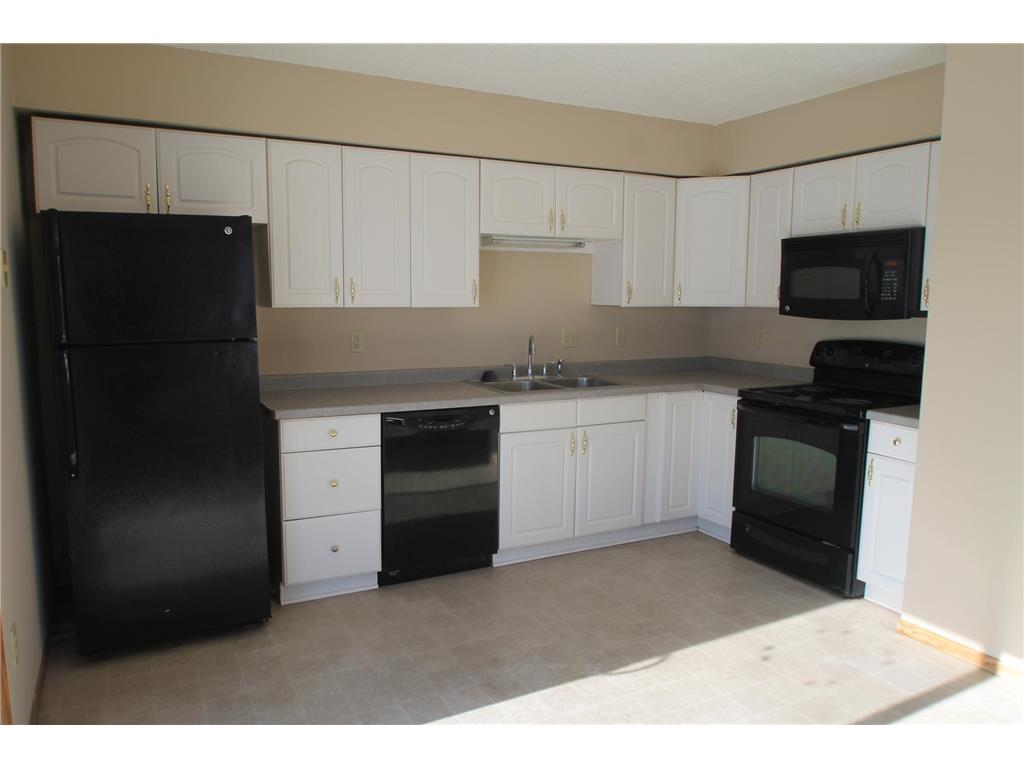 14255 Hayes Road Apple Valley MN 55124 6415475 image1