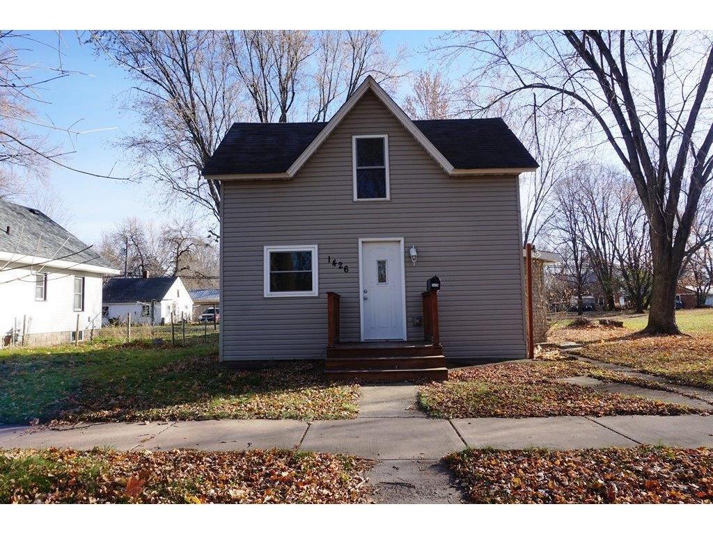 1426 Knapp Street, Menomonie, WI 54751 MLS 6462870 Edina Realty