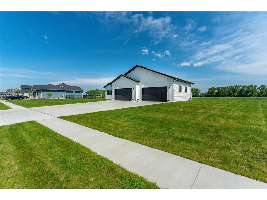 1426 SUMMERWOOD Trail W Dilworth MN 56529 7085211 image5