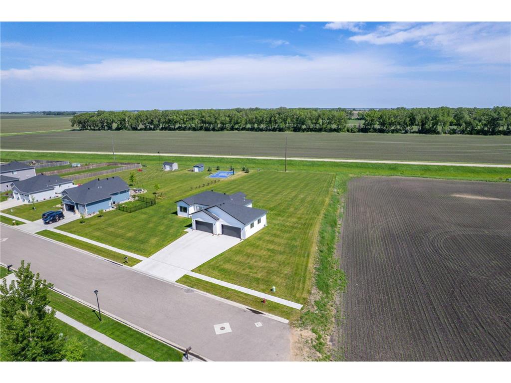 1426 SUMMERWOOD Trail W Dilworth MN 56529 7085211 image69