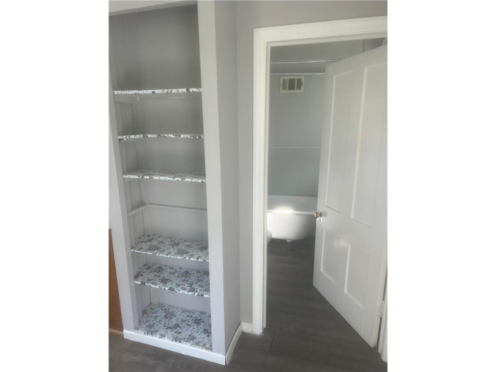 1426 Washington Street NE Minneapolis MN 55413 6775962 image11