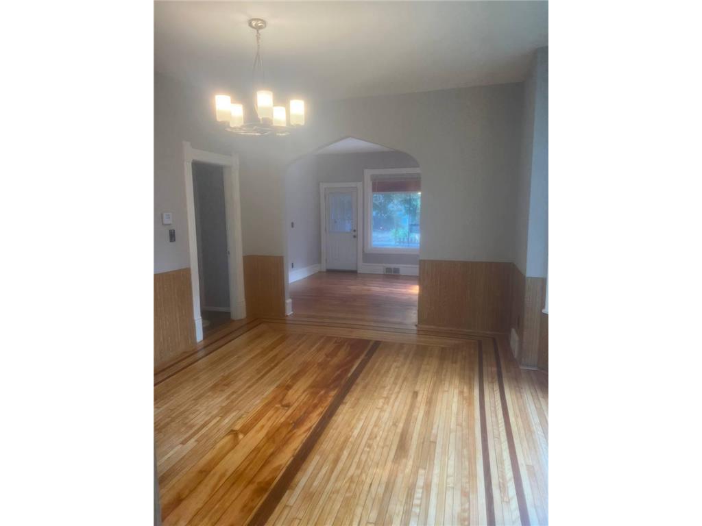 1426 Washington Street NE Minneapolis MN 55413 6775962 image24