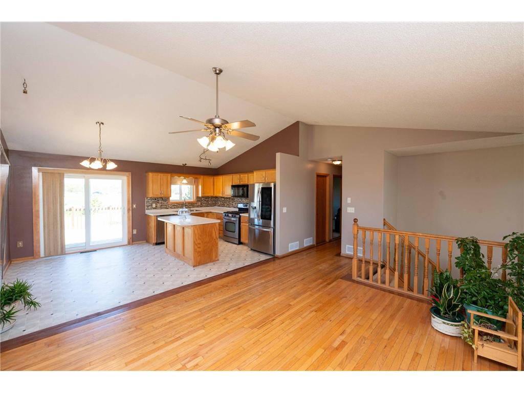 14266 292nd Avenue NW Zimmerman MN 55398 7066323 image14