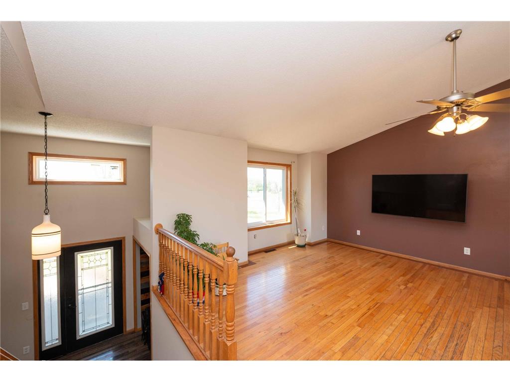 14266 292nd Avenue NW Zimmerman MN 55398 7066323 image5