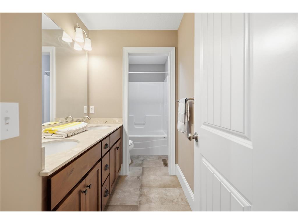 14267 Shady Beach Drive NE Prior Lake MN 55372 - Lower Prior 7060269 image25