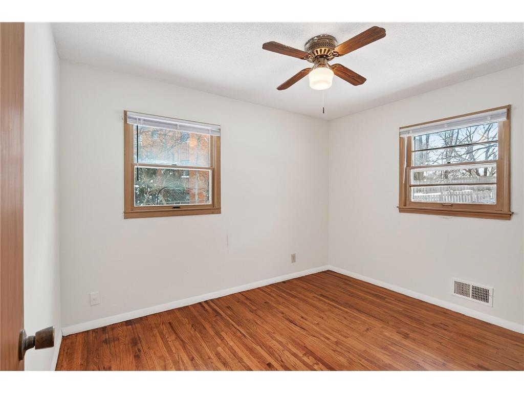 1427 Prosperity Avenue Saint Paul MN 55106 7039972 image5