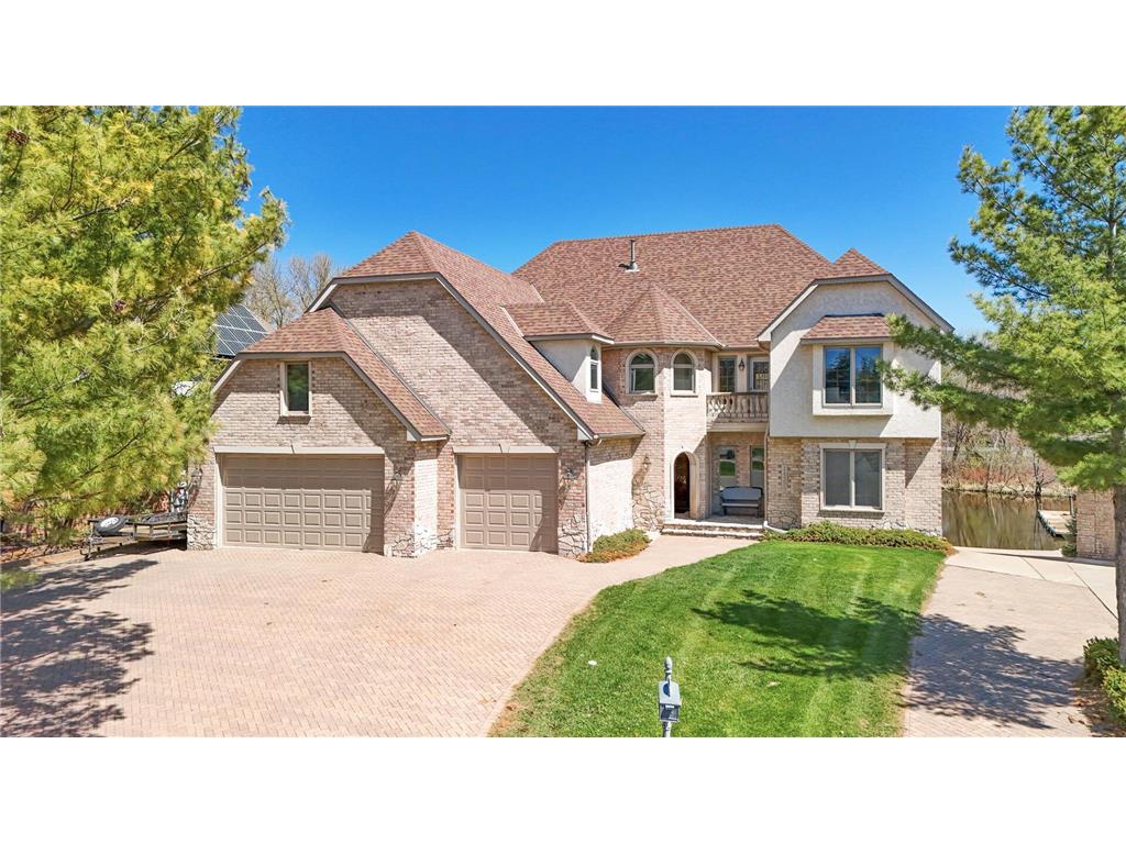 1427 Rosewood Court New Brighton MN 55112 - Long Lake 6711001 image1