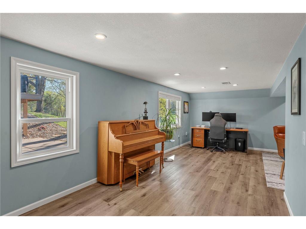 14275 Garland Avenue Apple Valley MN 55124 7059841 image41