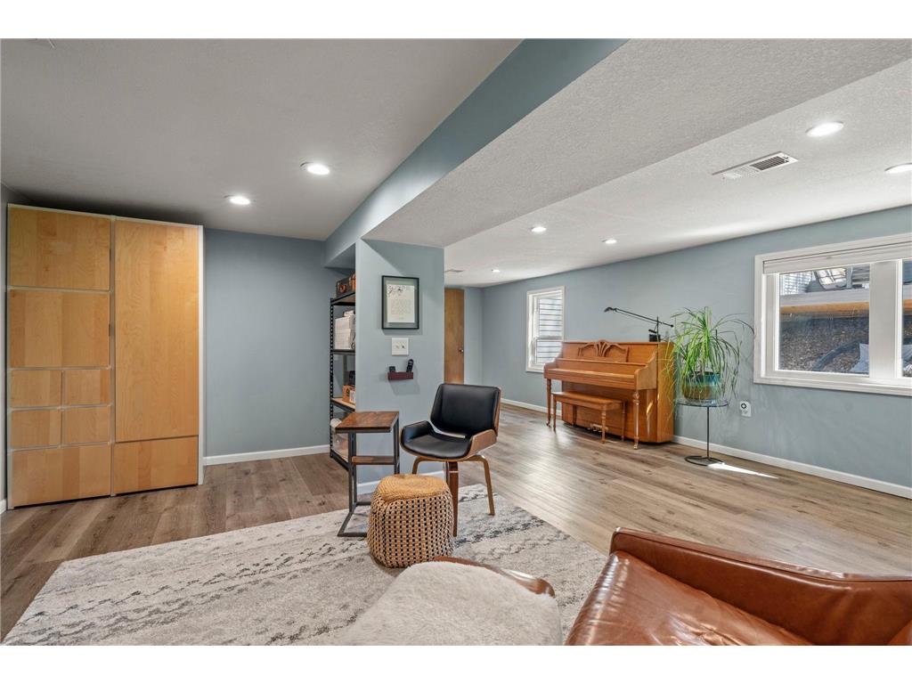 14275 Garland Avenue Apple Valley MN 55124 7059841 image44