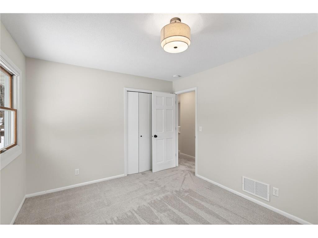 14281 57th Street N Oak Park Heights MN 55082 7019070 image12