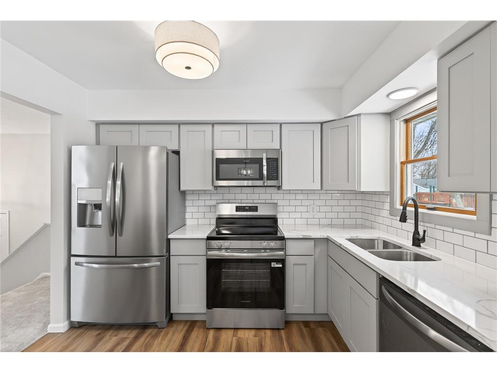 14281 57th Street N Oak Park Heights MN 55082 7019070 image3